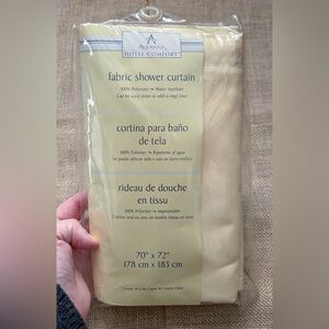New Aquarius Hotel Comfort Pale Yellow Fabric Shower Curtain 70 x 72 Inches